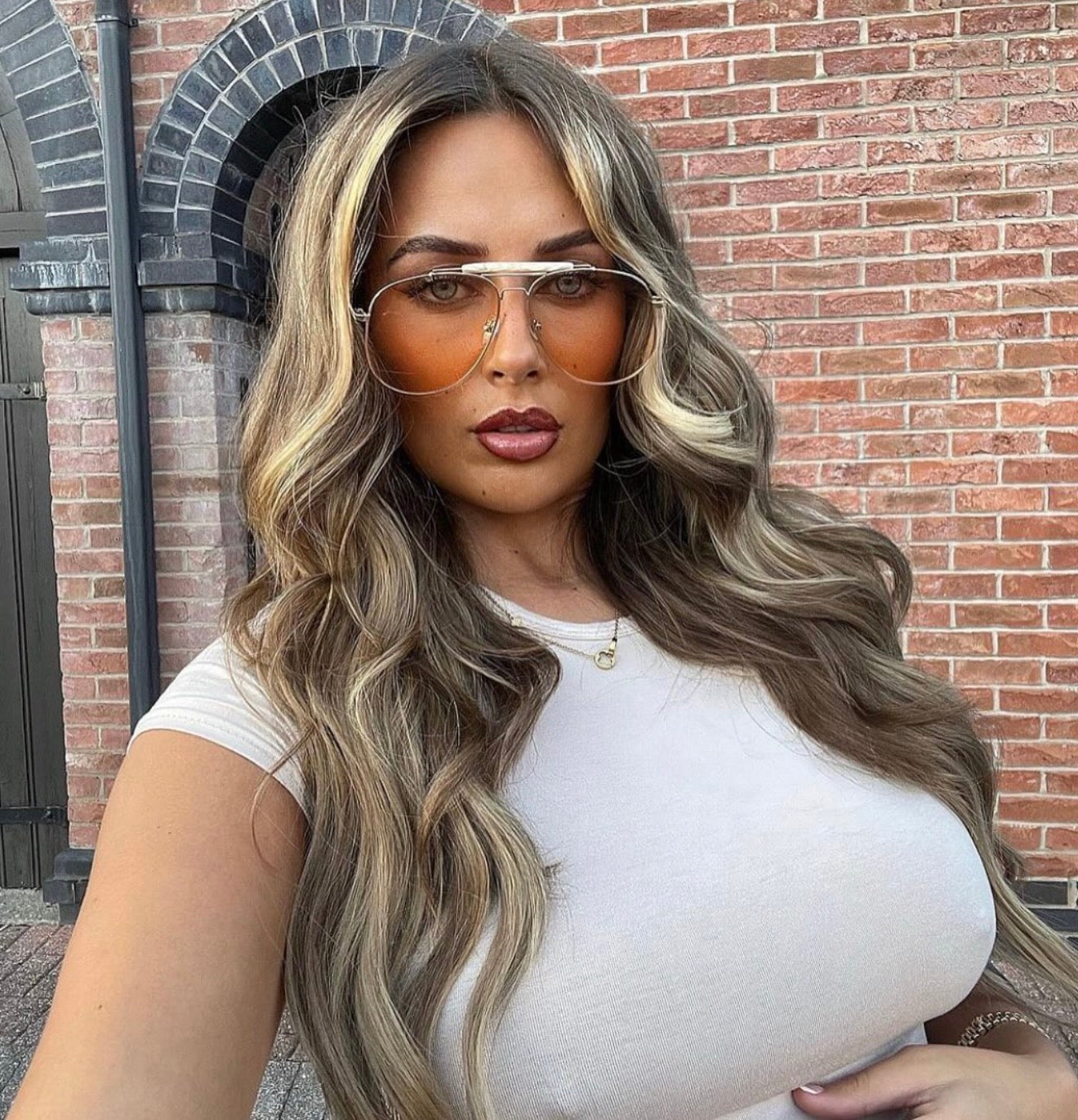 Champagne ‘Dubai’ shades