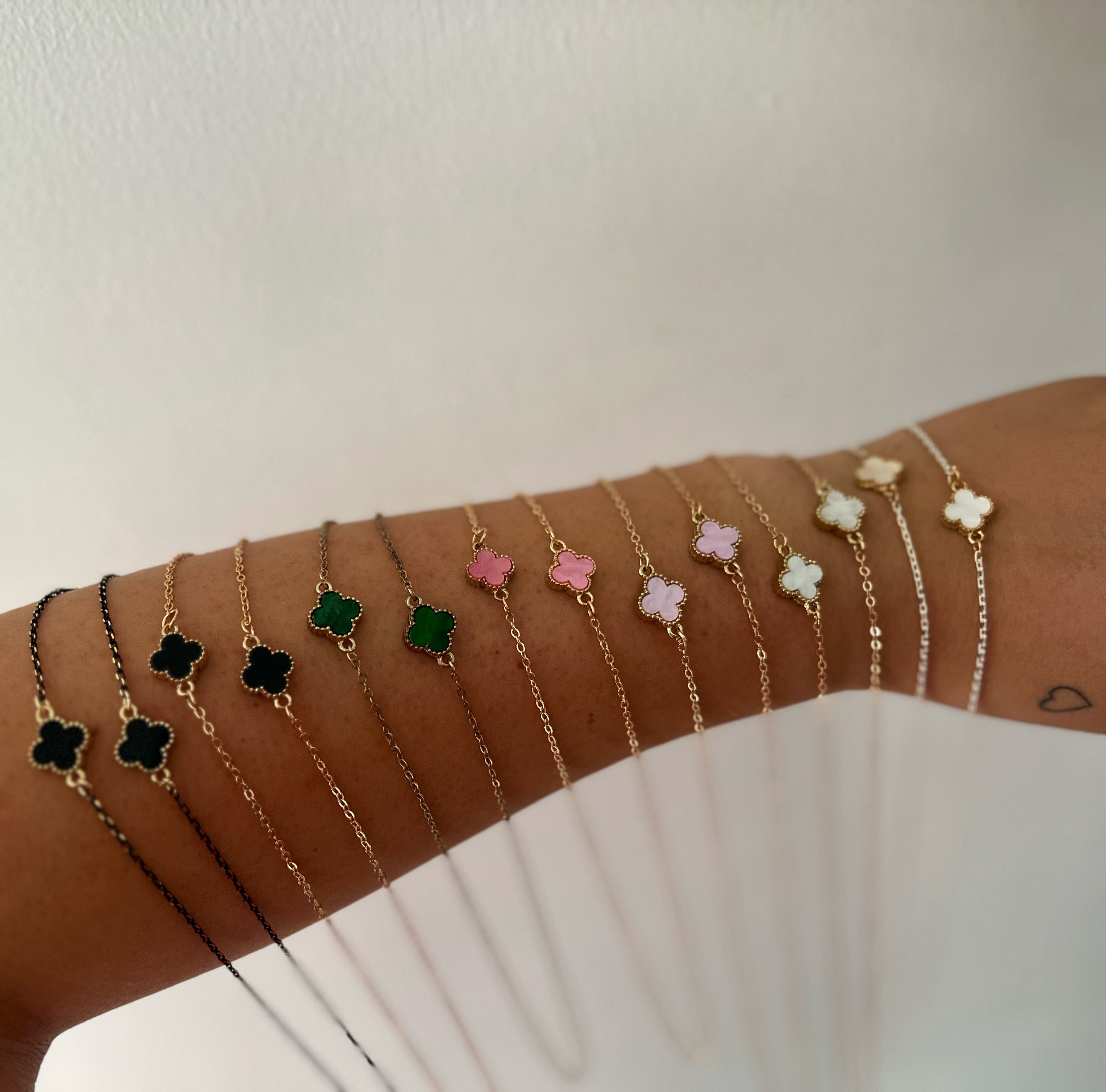 ‘CLOVER’ sunglass chains