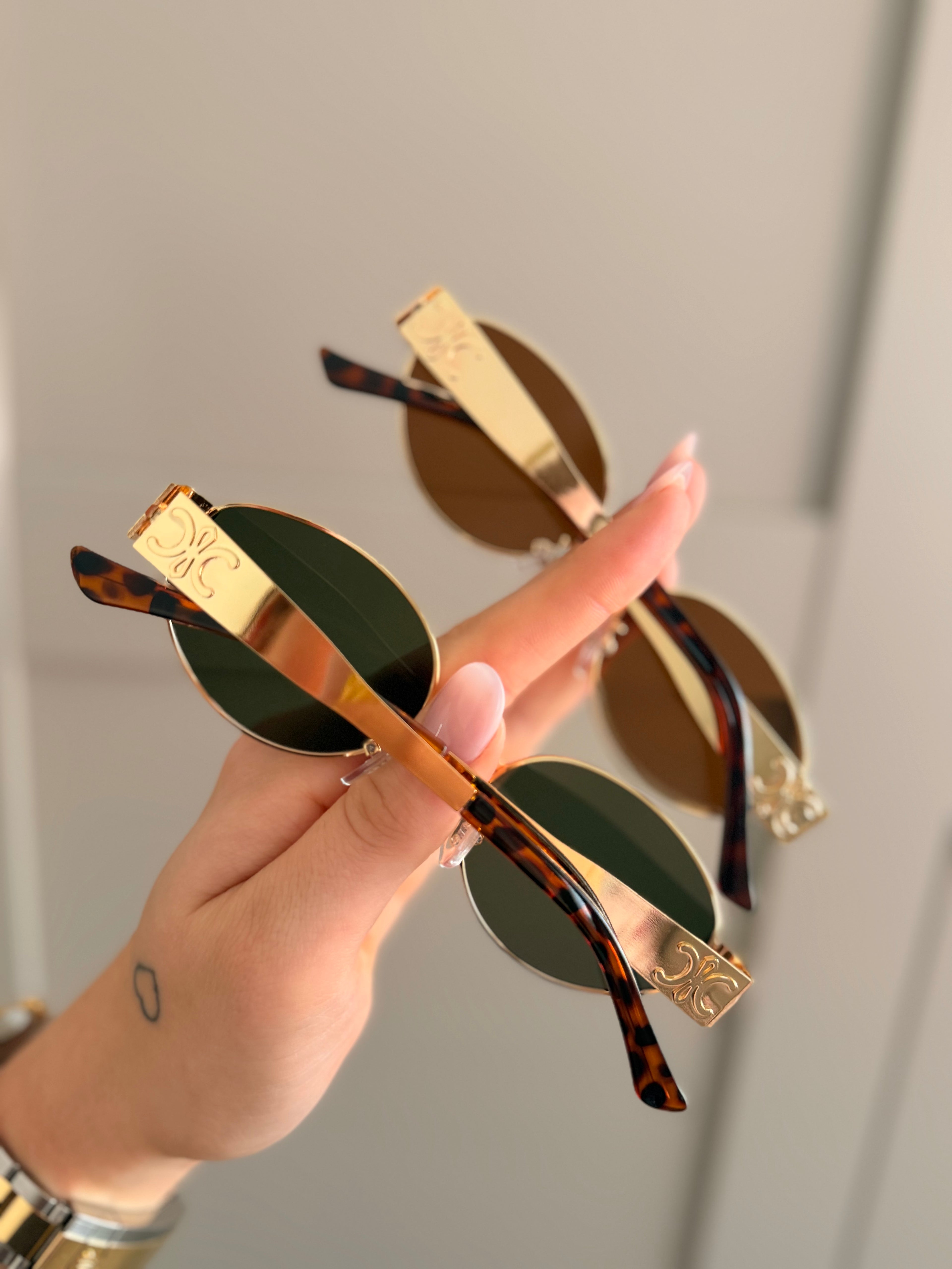 ‘Paris’ shades